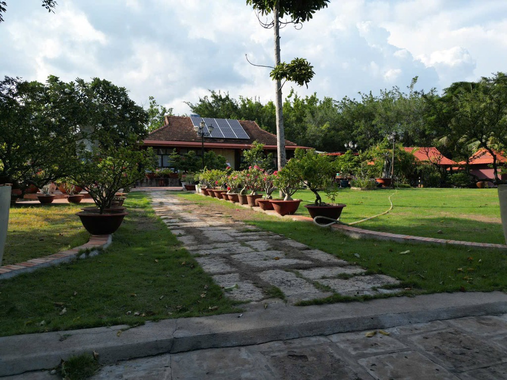 Biệt Thự Sinh Thái Vườn Hưng Long Bình Chánh 10.000m2  Chỉ 80 Tỷ - Ảnh chính